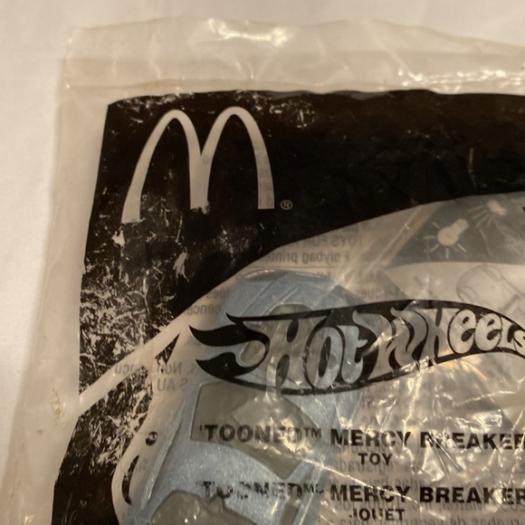 Hot Wheels Tooned Mercy Breaker Happy Meal Toy - Picture 4 of 7